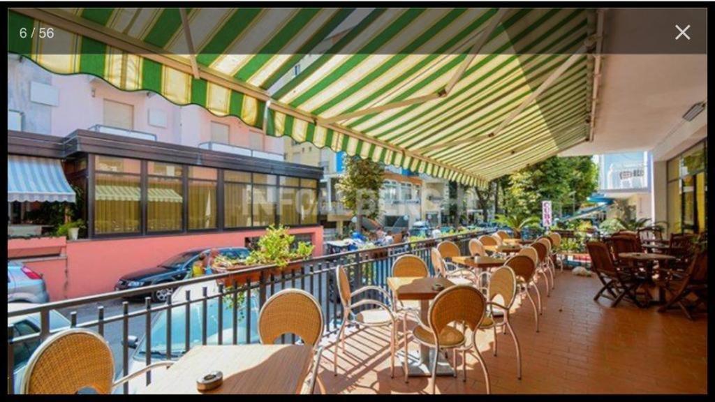 Hotel Piccari Nuova Gestione Римини Екстериор снимка